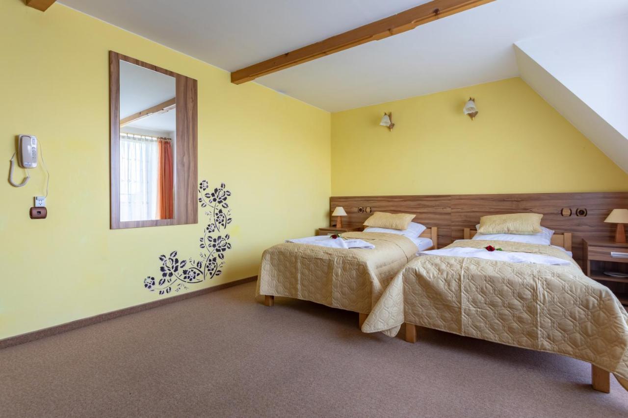 Hotel Goralski Raj Nowy Targ Luaran gambar